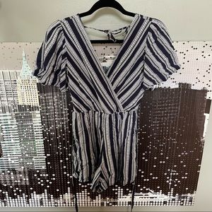 3 for $20//NWOT Navy and White Romper